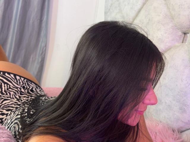 AlessiaFerry - Live sex cam - 28444826