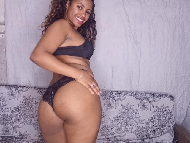 LayahCoquine - Live porn &amp; sex cam - 28445231