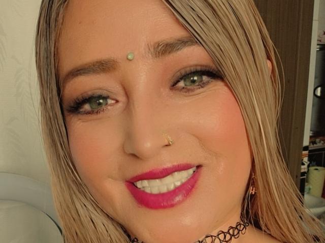 AlessadraJones - Live sex cam - 28445279