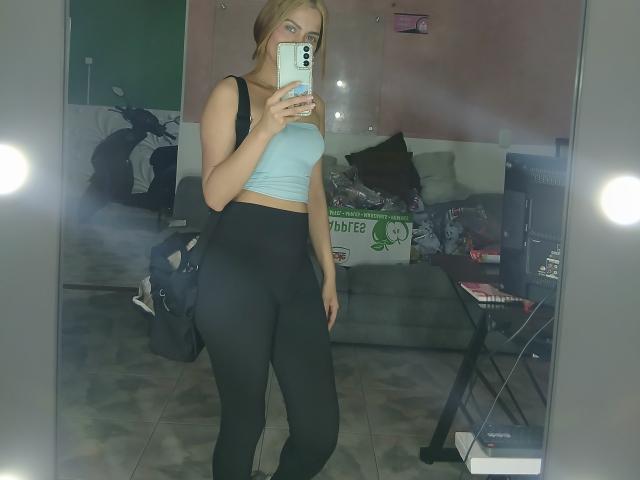 CatalinaAcostaOne - ライブポルノ&amp;セックスカム - 28446200