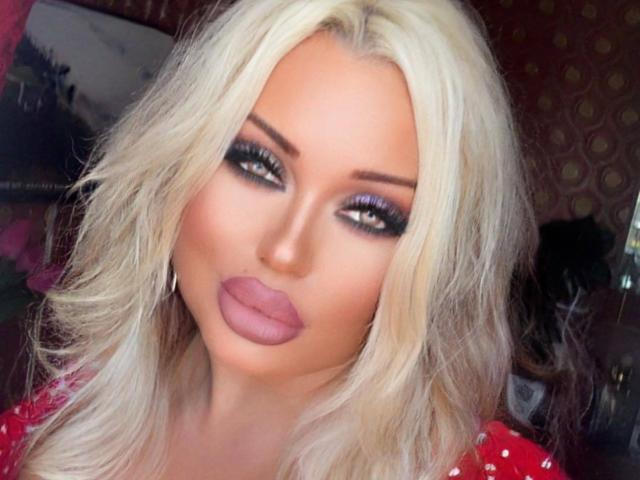 RoxyRoyale - сексуальная веб-камера в реальном времени - 28447283