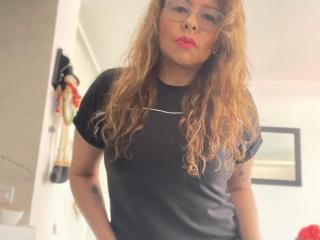 MiaAmoretti - Live porn &amp; sex cam - 28449521