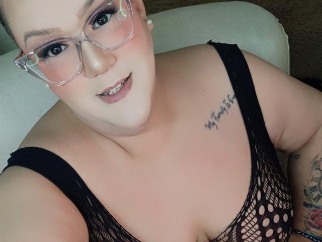 GiannaMorrys - Live porn &amp; sex cam - 28450778