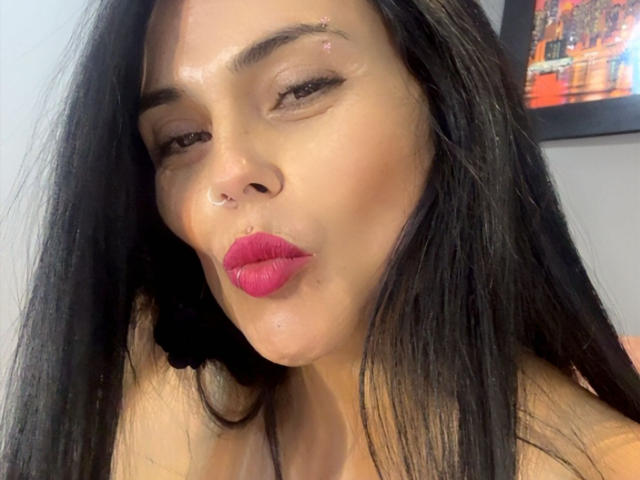 CharlotteCrofort - Porno na żywo i seks kamera - 28452332