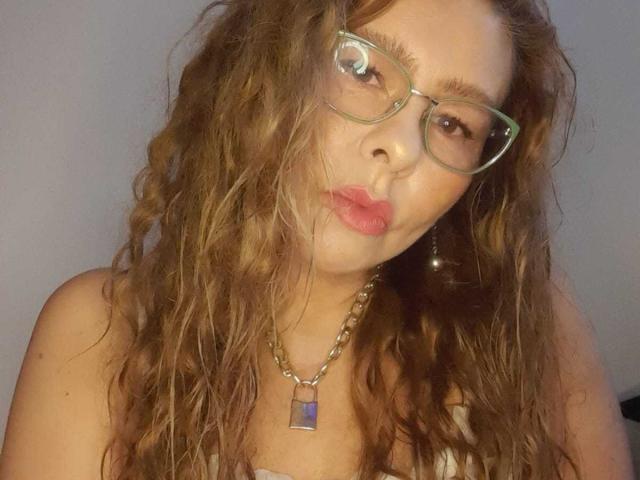 MiaAmoretti - Live porn &amp; sex cam - 28456898