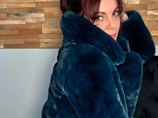 JuneLaFrenchie - Live porn &amp; sex cam - 28458443