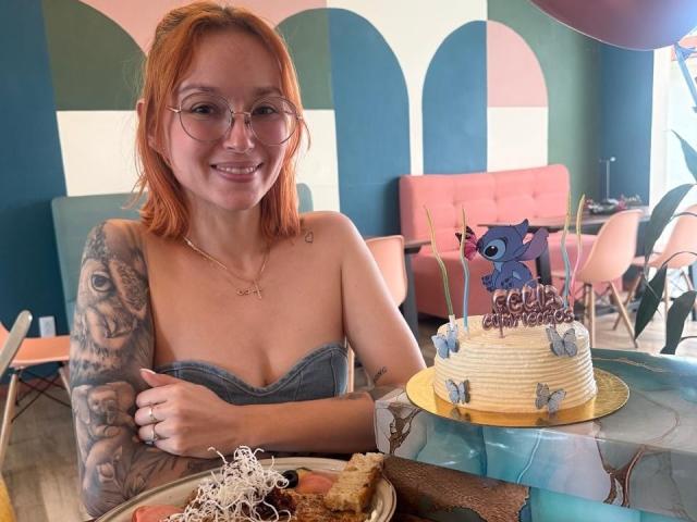 SarahRousen - Live porn &amp; sex cam - 28458521