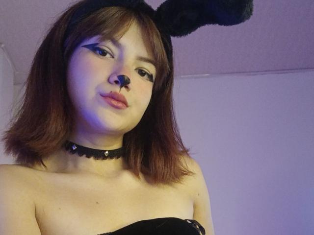 MiaBellee - Live porn &amp; sex cam - 28460087