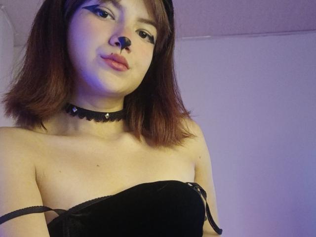 MiaBellee - Live porn &amp; sex cam - 28460090