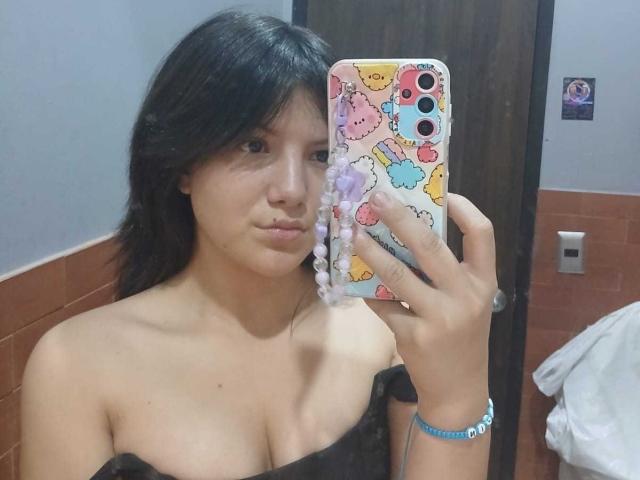 MiaBellee - Live porn &amp; sex cam - 28460351