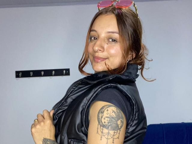 SaarahJones - Live porn &amp; sex cam - 28460822