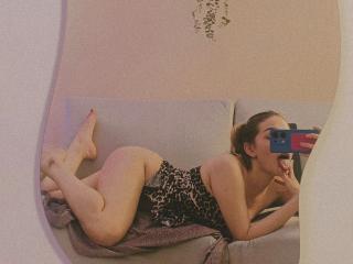 EmmaRiveraa - Live sex cam - 28465064