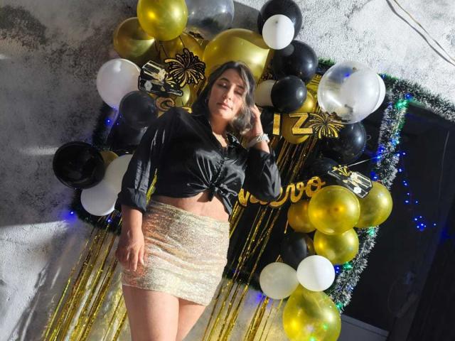 EmaFoxy - Live porn &amp; sex cam - 28470800