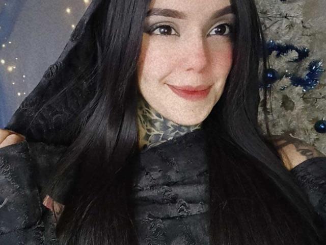 LannieGonzales - Live porn &amp; sex cam - 28471220