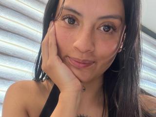 Ver la ficha detallada de NiaWhitee