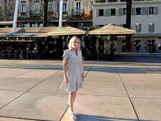 Podívejte se na podrobnou kartu LaurenWishy