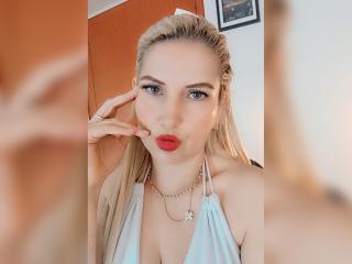 Xem hồ sơ đầy đủ của GiuliaAddams