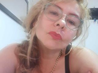 MiaAmoretti - Live porn &amp; sex cam - 28473725