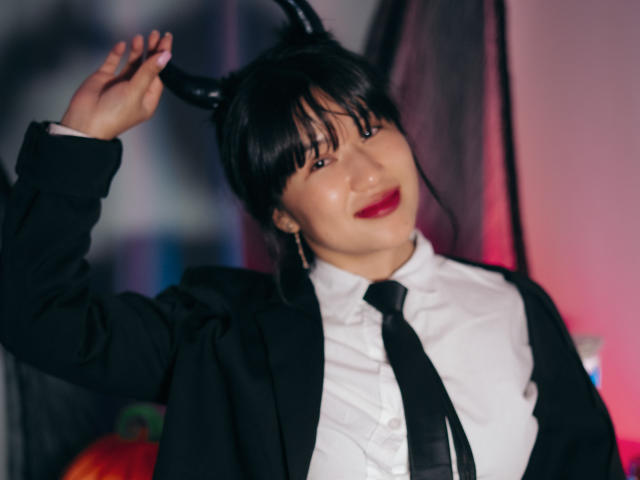 ErikaKim - Élő pornó és szexkamera - 28475537