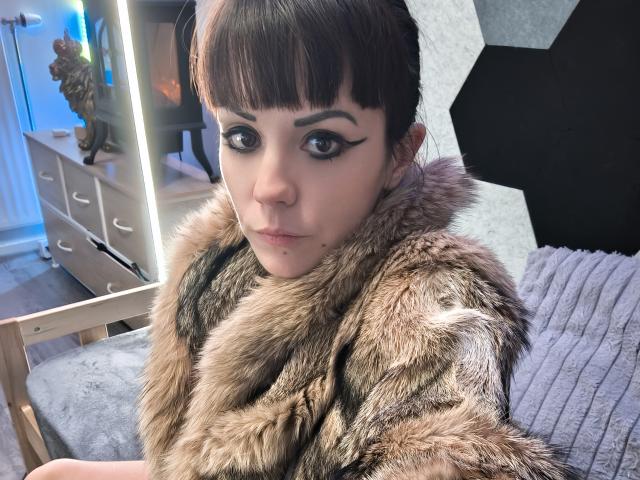 OrianaLaFrancaise - Live porn &amp; sex cam - 28476356