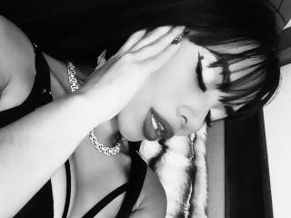 Xem hồ sơ đầy đủ của VannesaSaenz