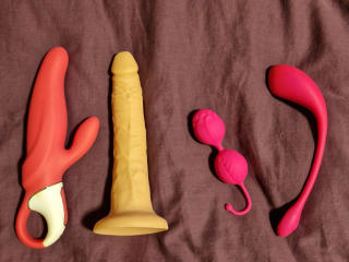 Podívejte se na podrobnou kartu Curvyhoneyx-hot