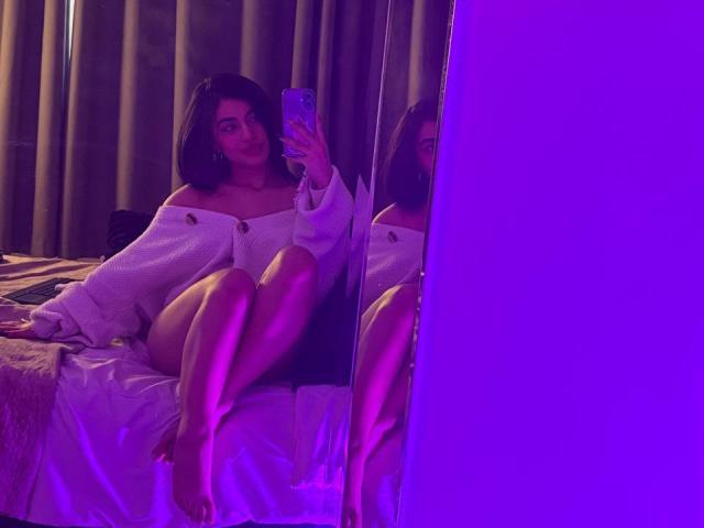 EmmaBeaumont - Live porn &amp; sex cam - 28477103