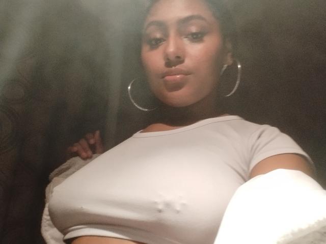 AmberQueeny - Live porn &amp; sex cam - 28478459