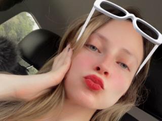 AmbeerWood - Live porn &amp; sex cam - 28479518