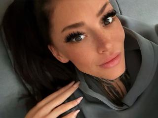 Podívejte se na podrobnou kartu JuicyPeachy-hot