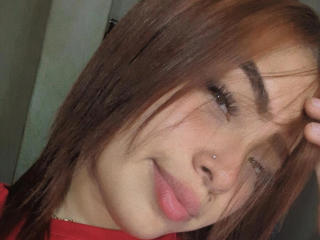 انظر إلى الملف المفصل لـ ArleneLaurel