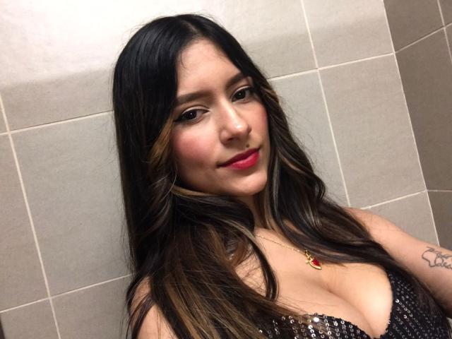 AfroditaWild - Live sexe cam - 28483040