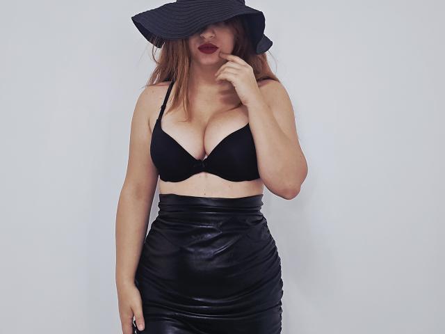 GiannaSexxy - Live porn &amp; sex cam - 28483820