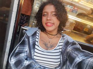 انظر إلى الملف المفصل لـ LunaKeller