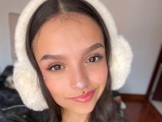 انظر إلى الملف المفصل لـ MarietteJones