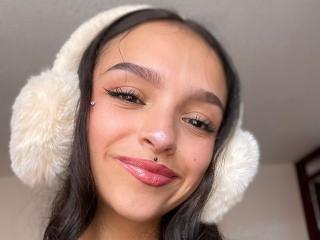 انظر إلى الملف المفصل لـ MarietteJones