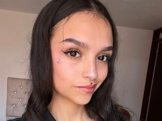 انظر إلى الملف المفصل لـ MarietteJones