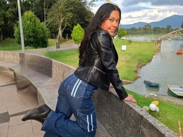 IvyMontaner - Live porn &amp; sex cam - 28487375