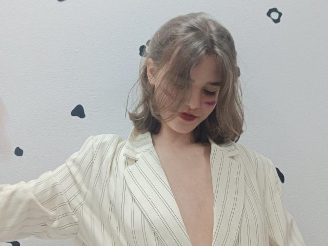 LariElla - Live porn &amp; sex cam - 28488005