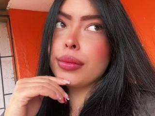 انظر إلى الملف المفصل لـ KateWelsin