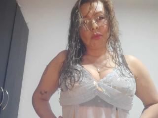 MiaAmoretti - Live porn &amp; sex cam - 28489067