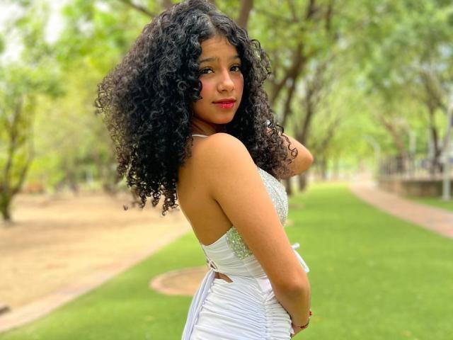 BellainLove - Live porn &amp; sex cam - 28491092