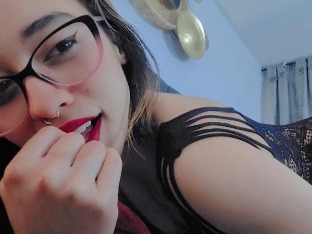 CamiVargas - Live porn &amp; sex cam - 28492421