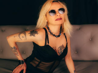 SamanthaJoneX - Live porn &amp; sex cam - 28493522