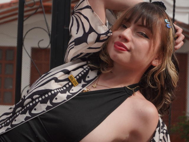 ElizaCanterville - Live porn &amp; sex cam - 28493723