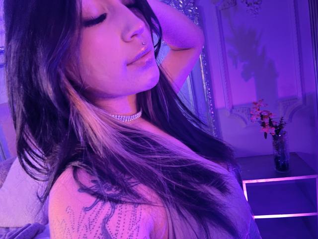 KatianPierce - Live porn &amp; sex cam - 28495253