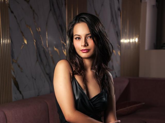 LunaBellee - Élő pornó és szexkamera - 28495469