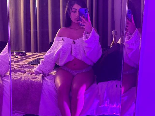 EmmaBeaumont - Live porn &amp; sex cam - 28497854