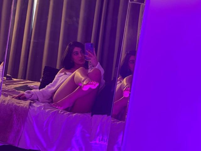 EmmaBeaumont - Live porn &amp; sex cam - 28497857