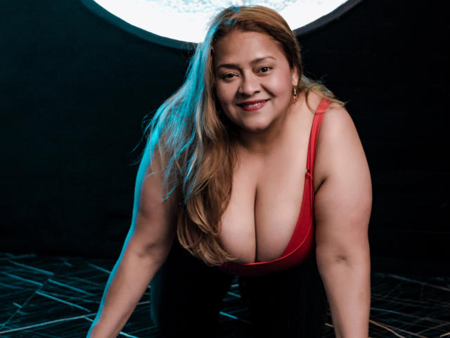 MonzerratBoyer - Live porn &amp; sex cam - 28499951